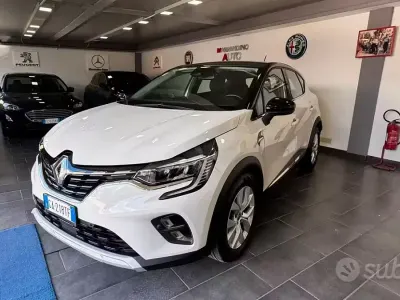 Usata Renault Captur Intens 116 CV (85 kW) 2020 Bianco SUV