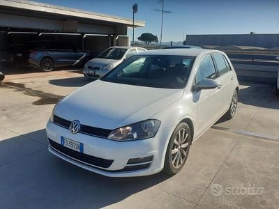 Usata VW Golf VII Highline 110 CV (80 kW) 2016 Bianco Berlina