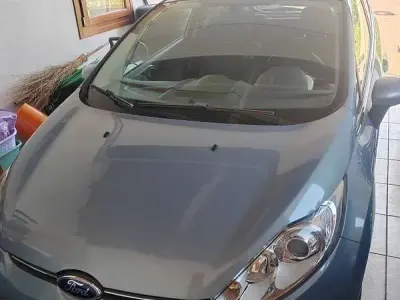 Usata Ford Fiesta Titanium 82 CV (60 kW) 2010 Berlina