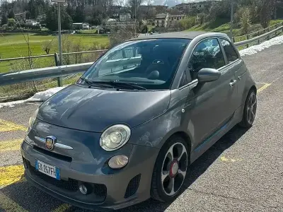 Begagnad Fiat 500C Abarth 140 HK (102 kW) 2011 Grå Cab