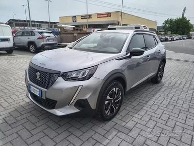 Usata Peugeot 2008 Allure 131 CV (96 kW) 2023 Grigio SUV