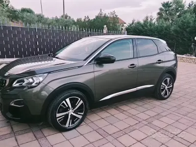 Usata Peugeot 3008 Allure 120 CV (88 kW) 2016 Grigio Station wagon