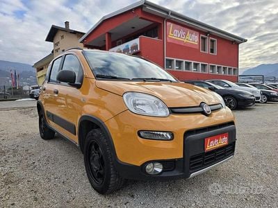 Usata Fiat Panda 4x4 S 86 CV (63 kW) 2019 Arancione Utilitaria