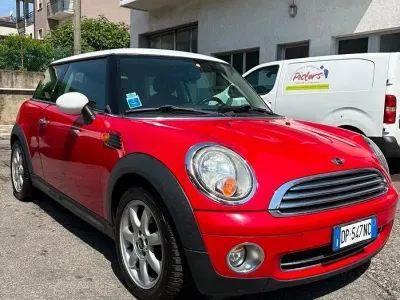 Usata Mini ONE Chili 95 CV (69 kW) 2008 Rosso Utilitaria