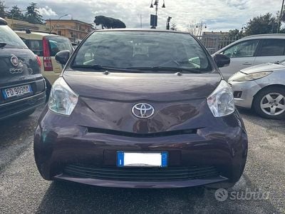 Usata Toyota iQ 68 CV (50 kW) 2009 Viola Utilitaria