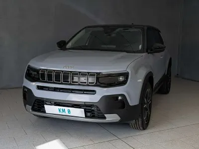 Ny Jeep Avenger Summit 101 HK (74 kW) 2025 Grå SUV