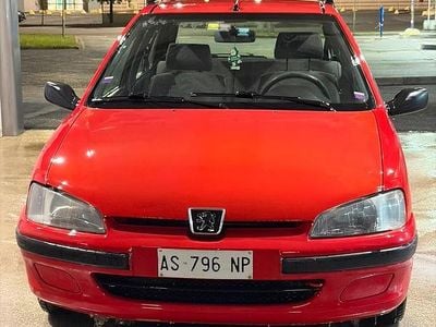 Gebraucht Peugeot 106 50 PS (36 kW) 1997 Rot Kleinwagen