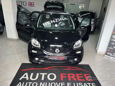 Usata Smart ForFour Passion 70 CV (51 kW) 2015 Nero Utilitaria
