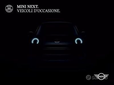 Usata Mini ONE 101 CV (74 kW) 2021 Nero Utilitaria
