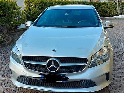 Usata Mercedes A160 Business 90 CV (66 kW) 2018 Argento Berlina