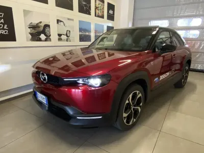 Begagnad Mazda MX30 Makoto 170 HK (125 kW) 2024 Röd SUV