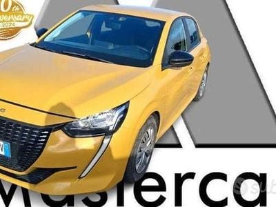 Usata Peugeot 208 Active 75 CV (55 kW) 2023 Giallo faro met Utilitaria