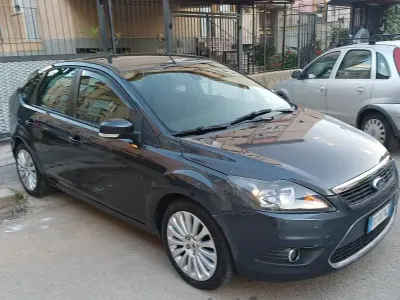 Usata Ford Focus 90 CV (66 kW) 2009 Grigio Berlina
