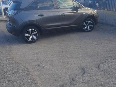 Usata Opel Crossland 110 CV (80 kW) 2021 Grigio SUV