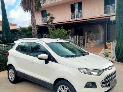 Usata Ford Ecosport Titanium 95 CV (69 kW) 2015 Bianco SUV