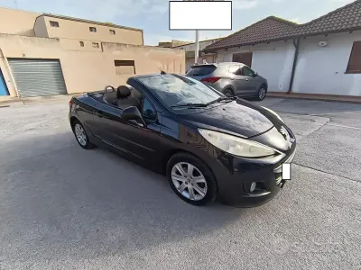 Usata Peugeot 207 112 CV (82 kW) 2010 Nero Cabrio