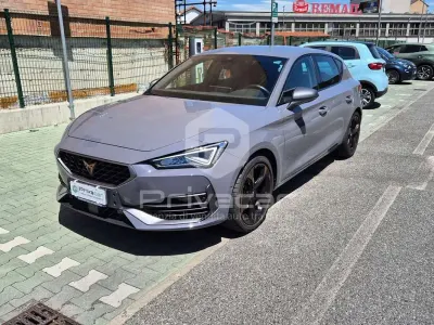 Usata Cupra Leon 150 CV (110 kW) 2023 Grigio Utilitaria
