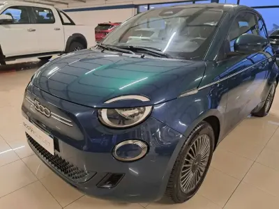 Używany Fiat 500e Icon 50 kW (68 KM) 2021 Niebieski Sedan/Limuzyna