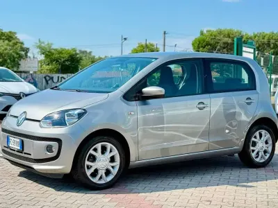 Usata VW up! Move 60 CV (44 kW) 2016 Argento Utilitaria