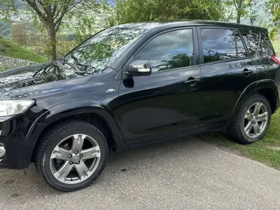 Usata Toyota RAV4 177 CV (130 kW) 2011 SUV