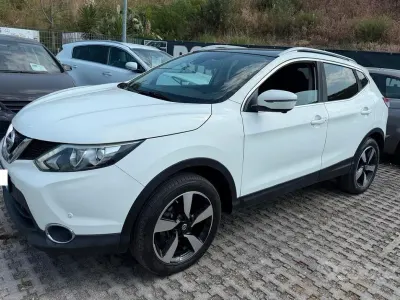 Usata Nissan Qashqai Tekna 110 CV (80 kW) 2015 Bianco SUV