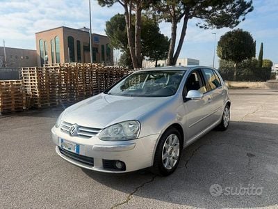 Usata VW Golf IV 140 CV (102 kW) 2006 Grigio Berlina
