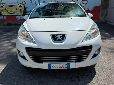 Usata Peugeot 207 120 CV (88 kW) 2011 Cabrio