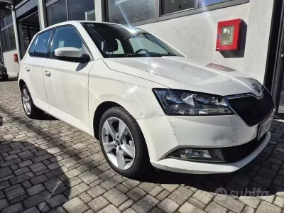 Usata Skoda Fabia 60 CV (44 kW) 2019 Bianco Utilitaria