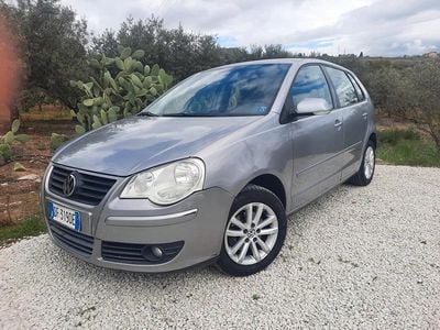Usata VW Polo 69 CV (50 kW) 2008 Grigio Utilitaria