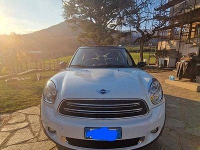 Käytetty Mini Countryman 111 HP (81 kW) 2016 Valkoinen Katumaasturi
