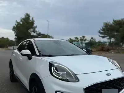Usata Ford Puma Titanium 120 CV (88 kW) 2022 Bianco SUV