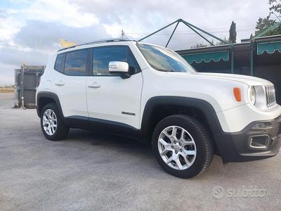 Usata Jeep Renegade Limited 140 CV (102 kW) 2016 Bianco SUV