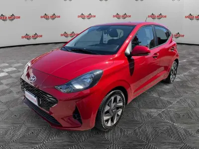 Usata Hyundai i10 63 CV (46 kW) 2025 Rosso Utilitaria