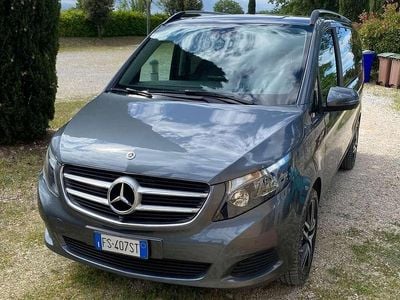 Usata Mercedes V250 Premium 190 CV (139 kW) 2018 Grigio Monovolume