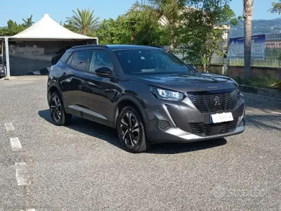 Usata Peugeot 2008 Allure 131 CV (96 kW) 2023 SUV