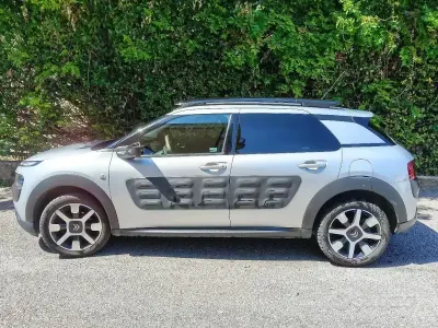 Usata Citroën C4 Cactus Shine 99 CV (72 kW) 2017 Grigio Utilitaria
