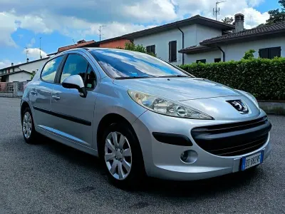 Usata Peugeot 207 68 CV (50 kW) 2006 Grigio Berlina