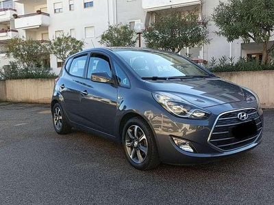 Usata Hyundai ix20 Classic 90 CV (66 kW) 2015 Grigio Utilitaria