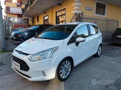 Usado Ford B-MAX Titanium 95 CV (69 kW) 2017 Blanco Monovolumen