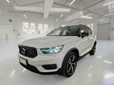Usata Volvo XC40 R-Design 261 CV (191 kW) 2021 Bianco SUV