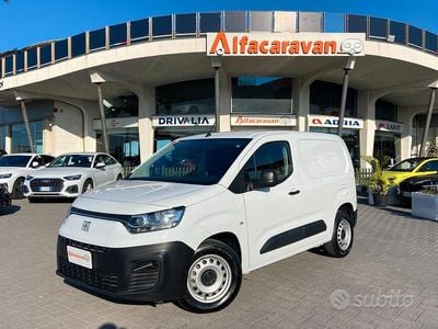 Usata Fiat Doblò 101 CV (74 kW) 2024 Bianco Monovolume