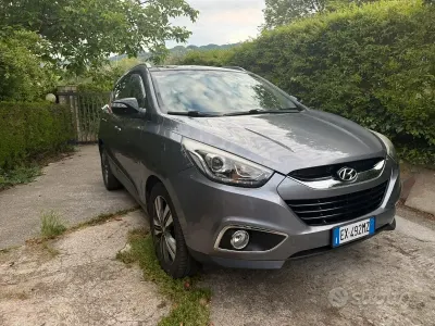 Gebraucht Hyundai ix35 Xpossible 115 PS (84 kW) 2014 Grau SUV