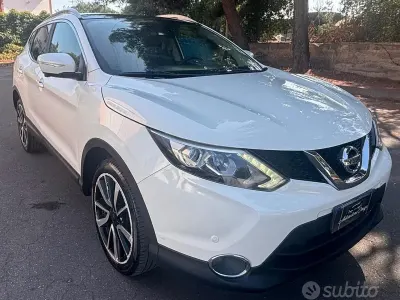 Usata Nissan Qashqai Tekna 131 CV (96 kW) 2014 Bianco SUV