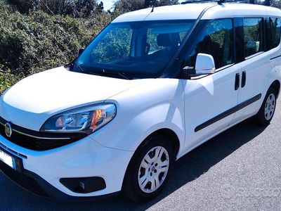 Usata Fiat Doblò 105 CV (77 kW) 2016 Bianco Monovolume