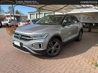 Usata VW T-Roc Style 150 CV (110 kW) 2024 Grigio SUV