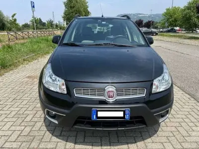 Usata Fiat Sedici Dynamic 120 CV (88 kW) 2011 Nero SUV