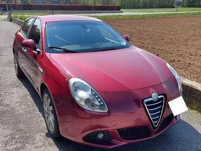 Usata Alfa Romeo Giulietta 105 CV (77 kW) 2013 Rosso Utilitaria