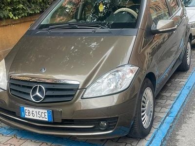 Verde Usata 2010 Mercedes A160 Berlina | 6999 € (Molto cara)