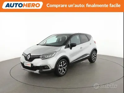 Usata Renault Captur 131 CV (96 kW) 2019 Grigio SUV