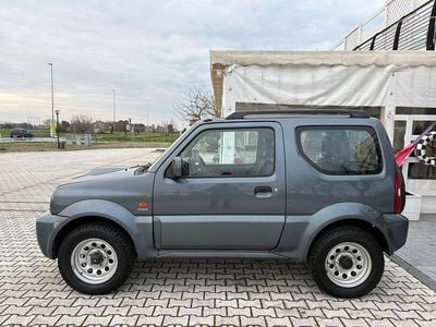 Occasion Suzuki Jimny 86 ch (63 kW) 2008 Gris SUV